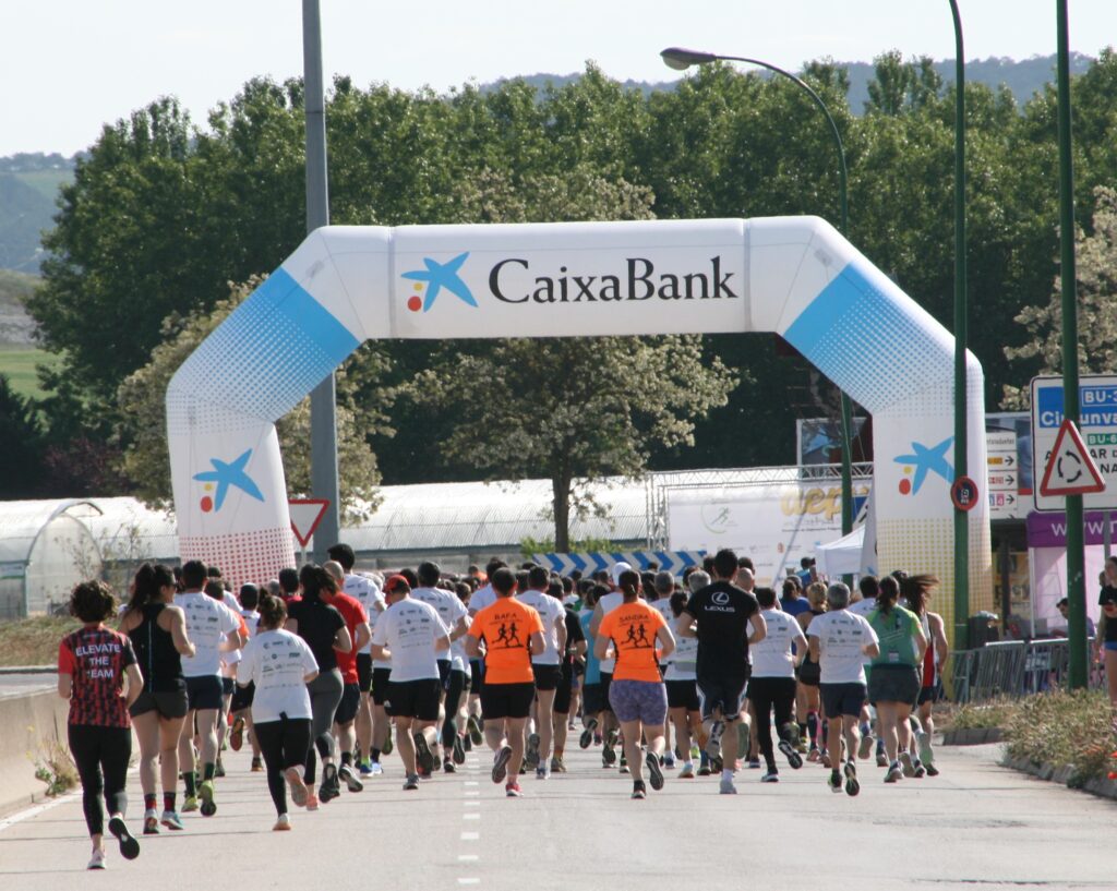 imágenes de carrera solidaria AEPV